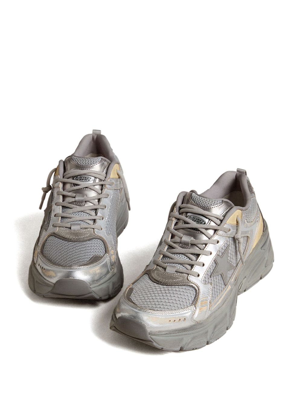 sneakers silver