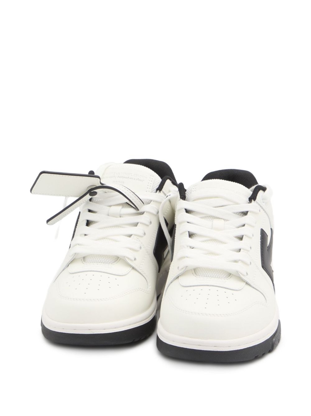 sneakers white