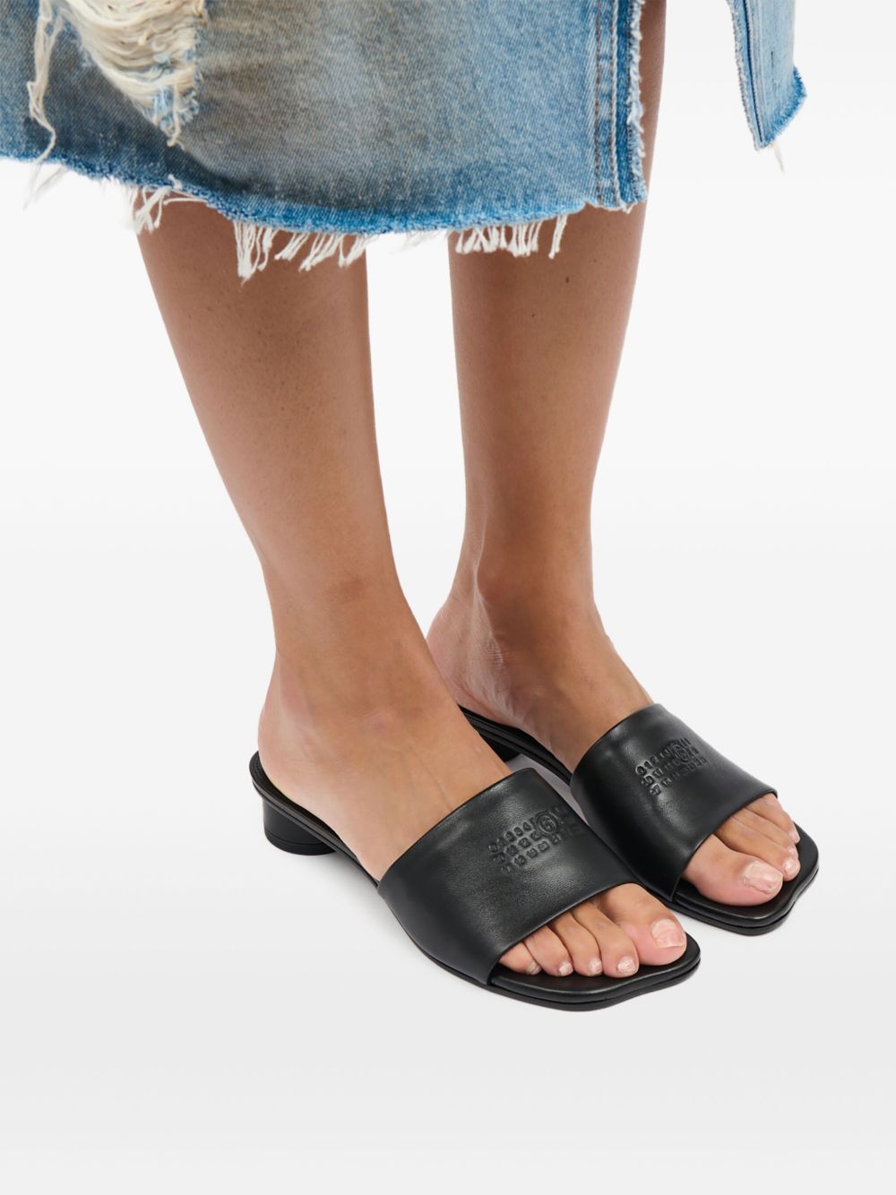 sandals black