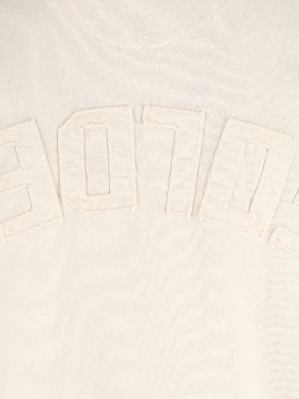 t-shirt white