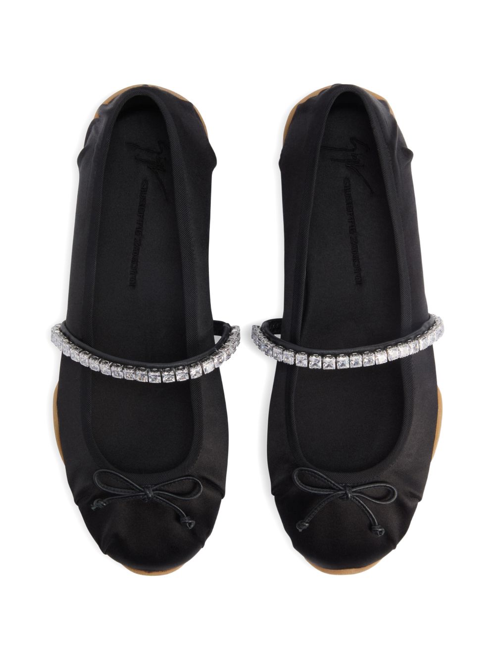 flat shoes black